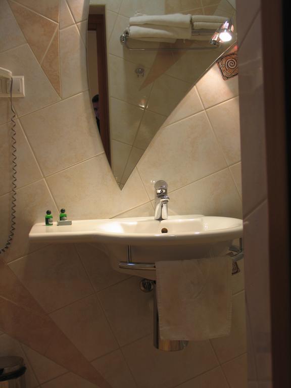 Hotel Saol กรินีซา ดรอยจ์ ภายนอก รูปภาพ